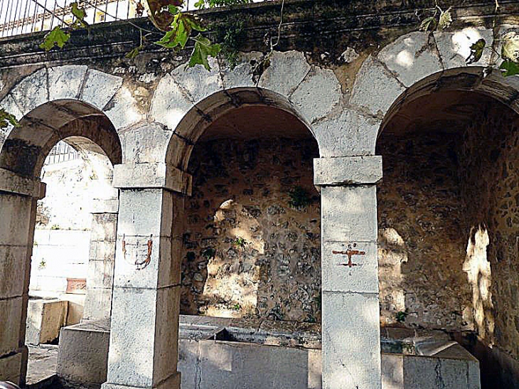 Lavoir - Fayence