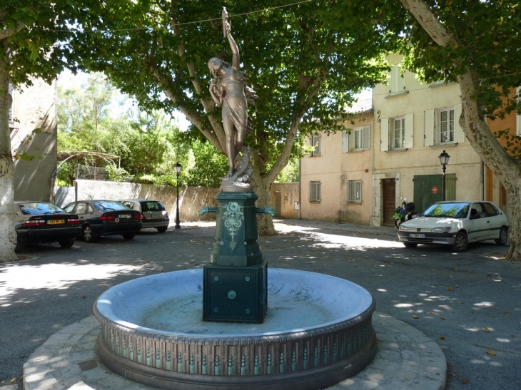 Place Blanc Edgard - Forcalqueiret