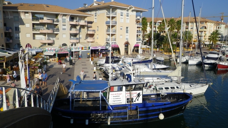 E port de Fréjus.