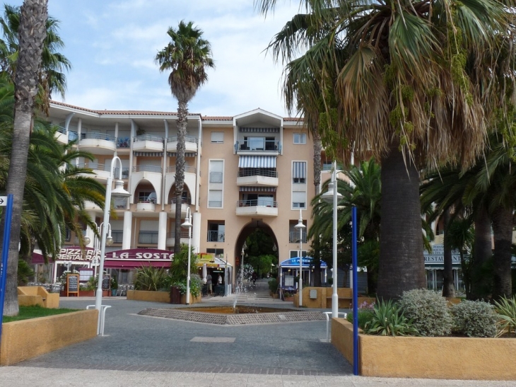 Sur le port - Fréjus