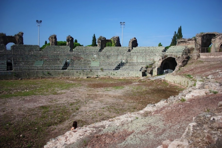 Les arenes de Fréjus