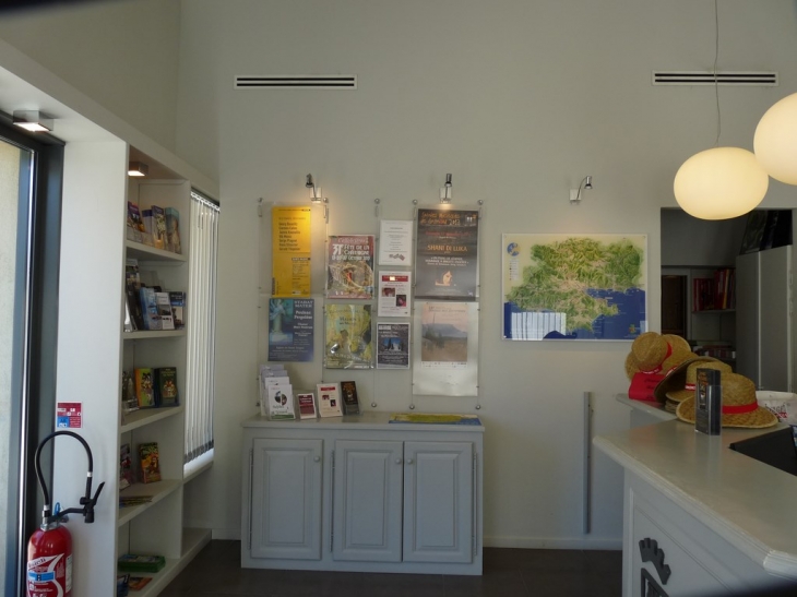 L'office de tourisme - Grimaud