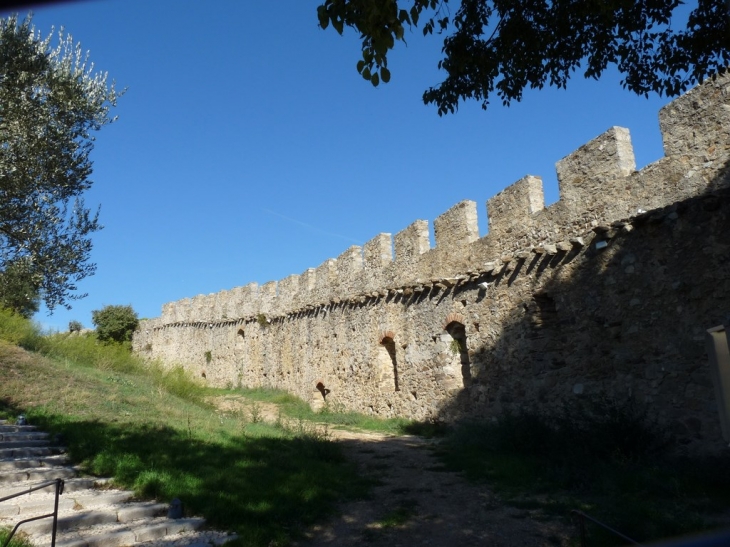 Les remparts  - Grimaud