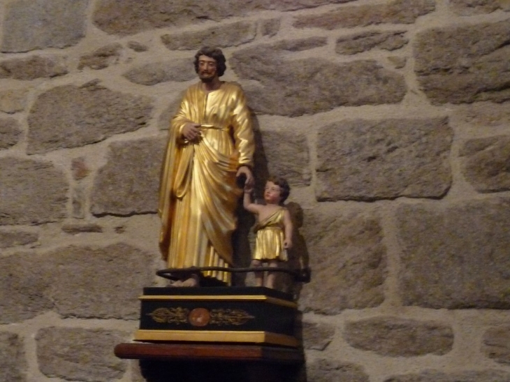 A l'intérieur de l'église Saint Michel - Grimaud