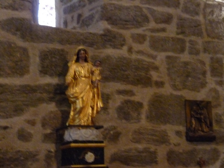 A l'intérieur de l'église Saint Michel - Grimaud