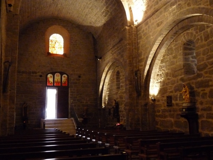 A l'intérieur de l'église Saint Michel - Grimaud