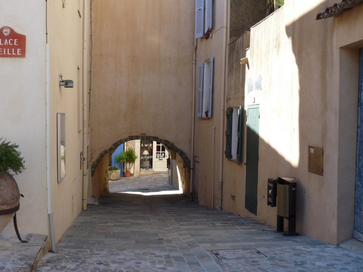 Rue du Porche - Grimaud