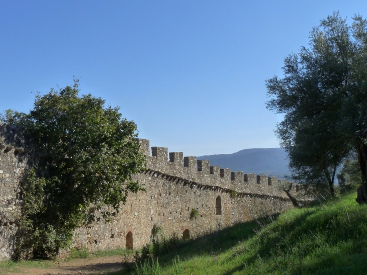 Les remparts  - Grimaud