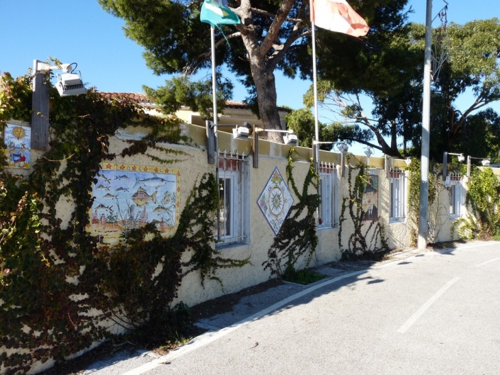 Avenue-alfred-decugis-boulevard-du-front-de-mer-a-l-ayguade - Hyères