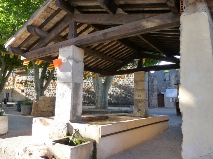 Le lavoir - La Celle