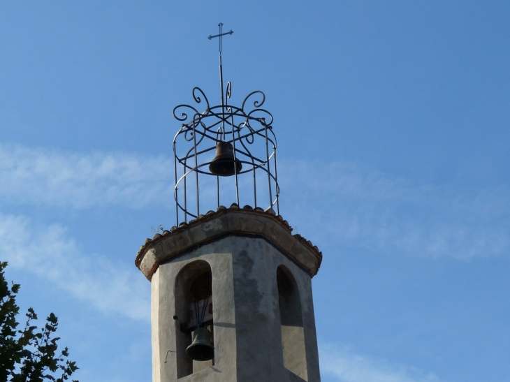 Le clocher de l'église Notre Dame de l'assomption - La Celle