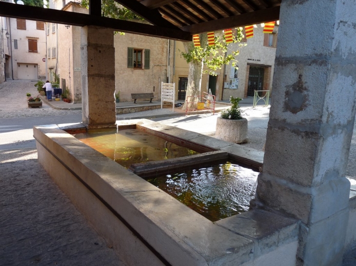 Le lavoir - La Celle