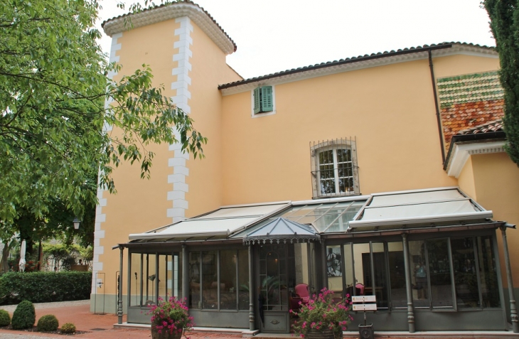 Le Village ( Hotel Restaurant ) - La Celle