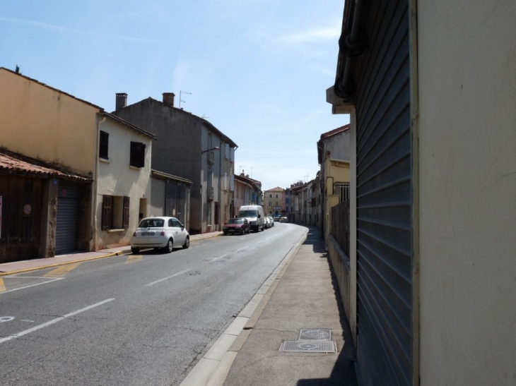 Avenue du 8 Mai 1945 - La Crau