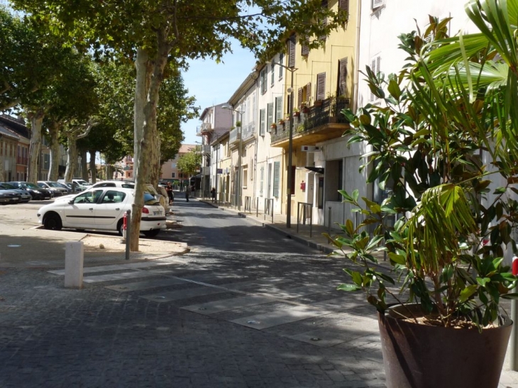 Boulevard de la république - La Crau