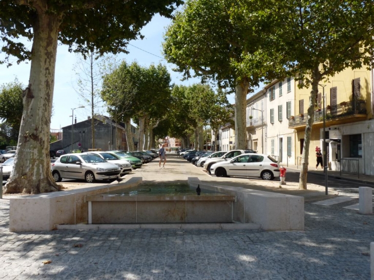 Boulevard de la république - La Crau