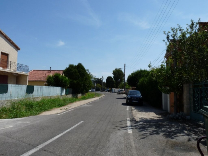 Impasse de la gare - La Crau