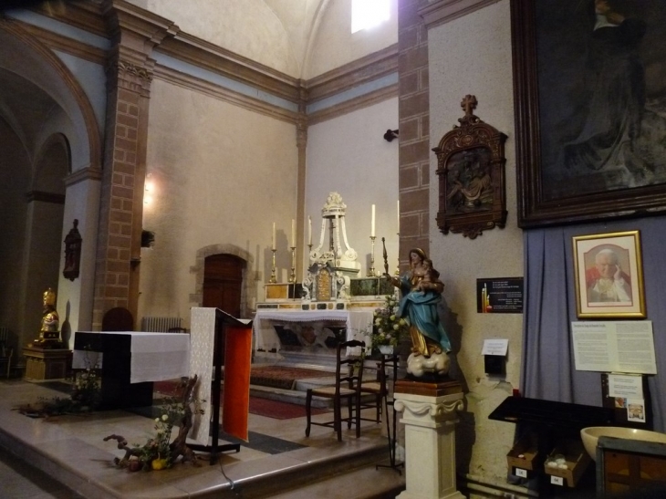 Dans l'église Saint Clément - La Garde-Freinet