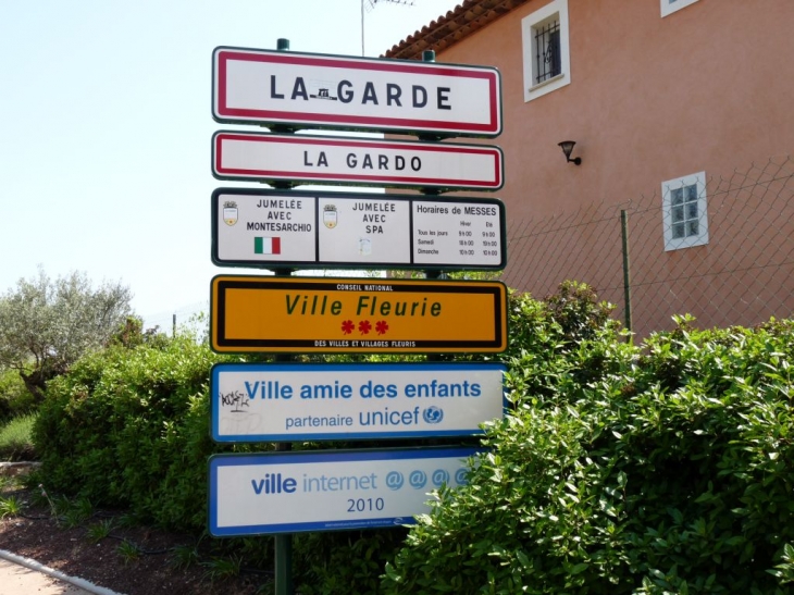 Entrée dans la commune - La Garde