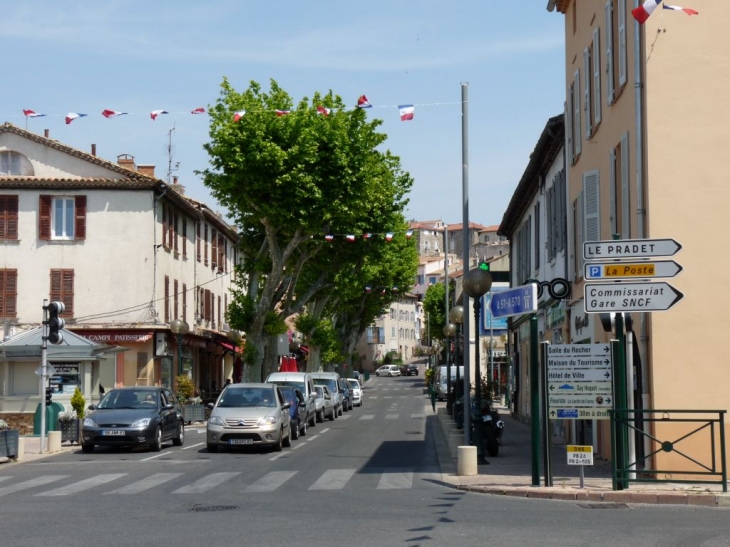 Avenue  Gabriel Pieri - La Garde