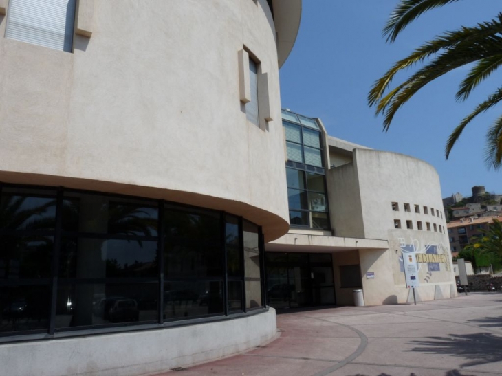 Salle Gérard Philipe///Médiathèque - La Garde