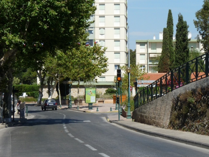 Avenue Roger Salengro - La Garde