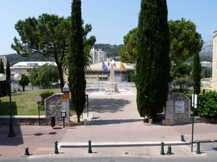 Square du 11 novembre - La Garde