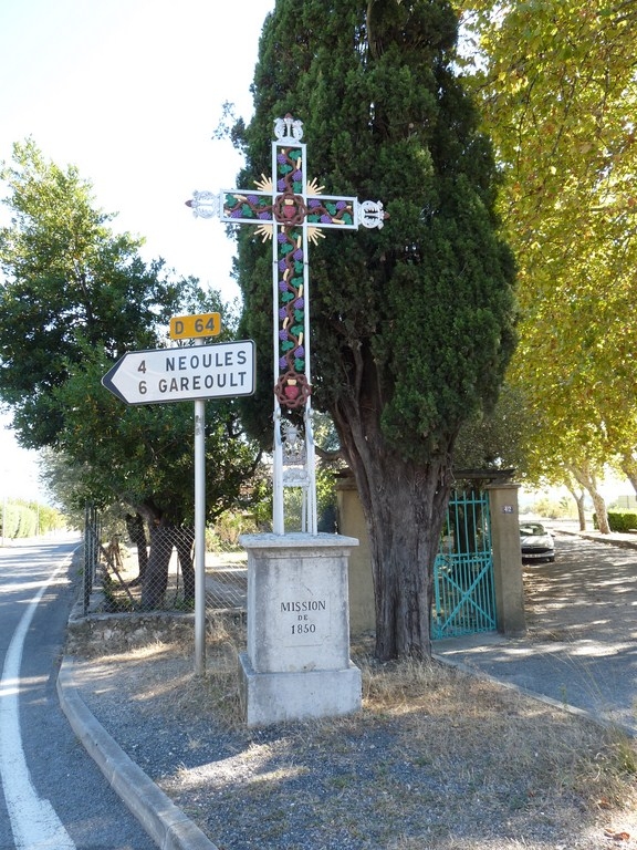 A l'entrée du village - La Roquebrussanne