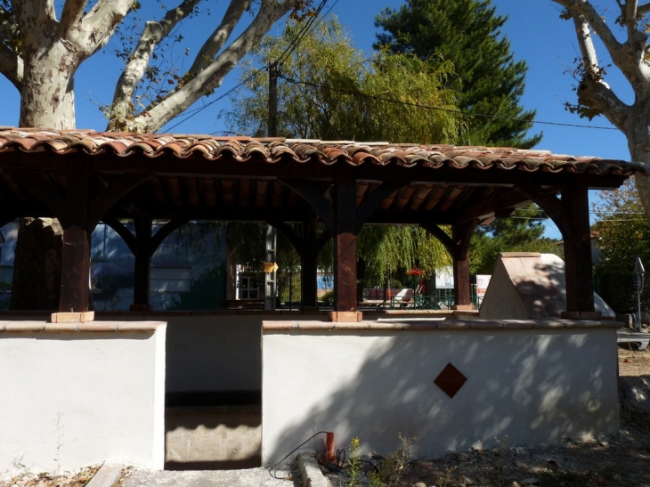 L'Ancien lavoir - La Roquebrussanne