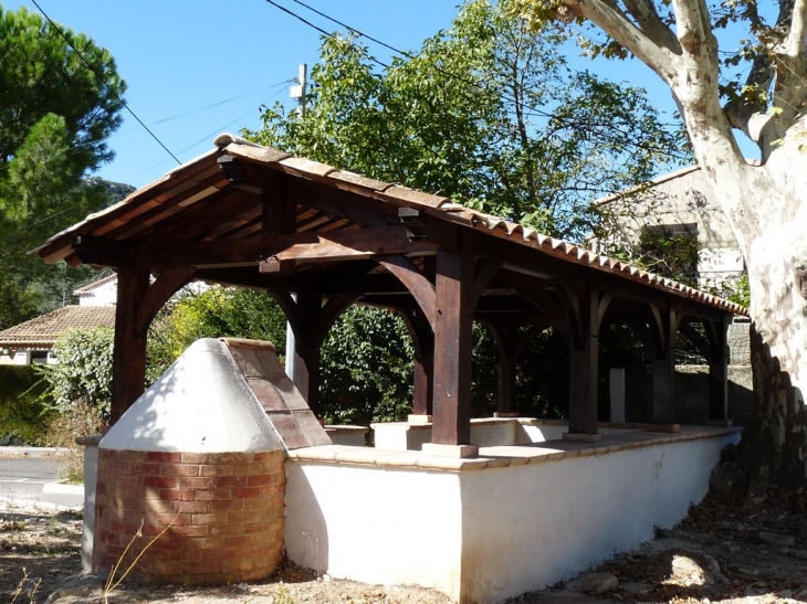 L'Ancien lavoir - La Roquebrussanne