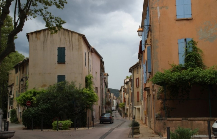 Le Village - La Roquebrussanne