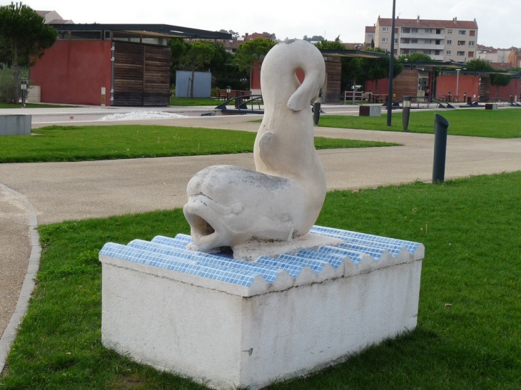 Dans le parc de la navale - La Seyne-sur-Mer