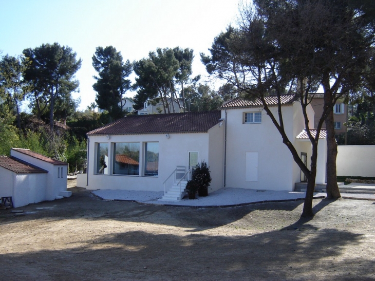 Notre Dame du chemin de Balaguier  ( inauguration à eu lieu le 26 février 2012) - La Seyne-sur-Mer