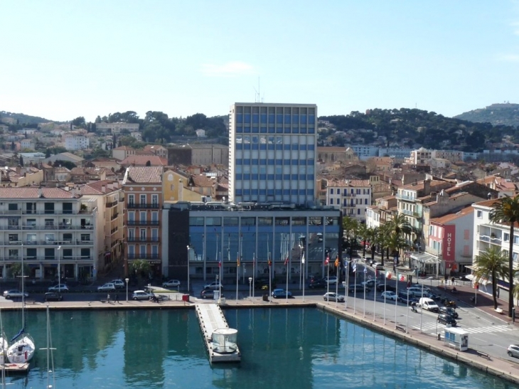 Du pont levant , vue sur la ville - La Seyne-sur-Mer