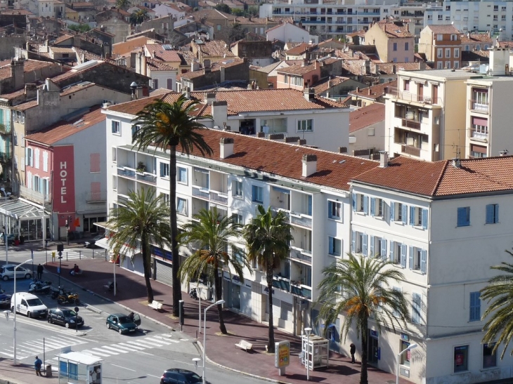 Du pont levant , vue sur la ville - La Seyne-sur-Mer