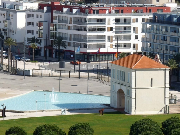 Du pont levant , vue sur la ville - La Seyne-sur-Mer