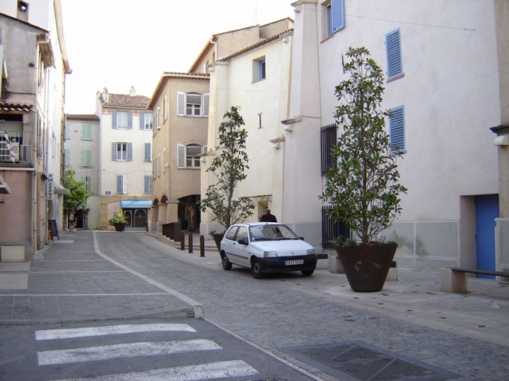 Dans le village - La Valette-du-Var