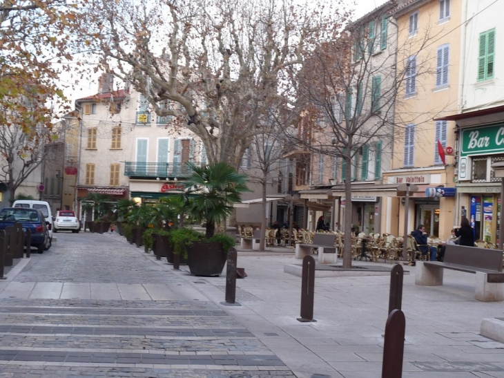 Avenue du Char Verdun - La Valette-du-Var