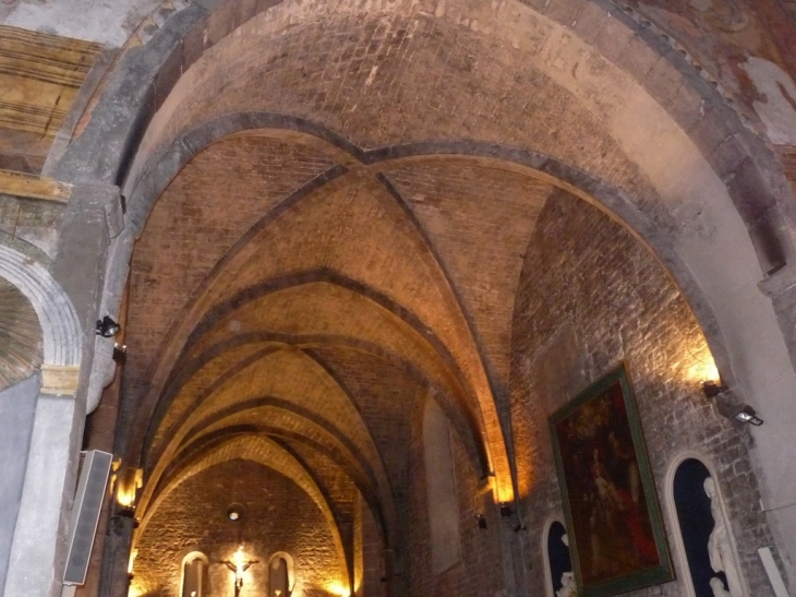 A l'intérieur de l'église Saint Jean - La Valette-du-Var