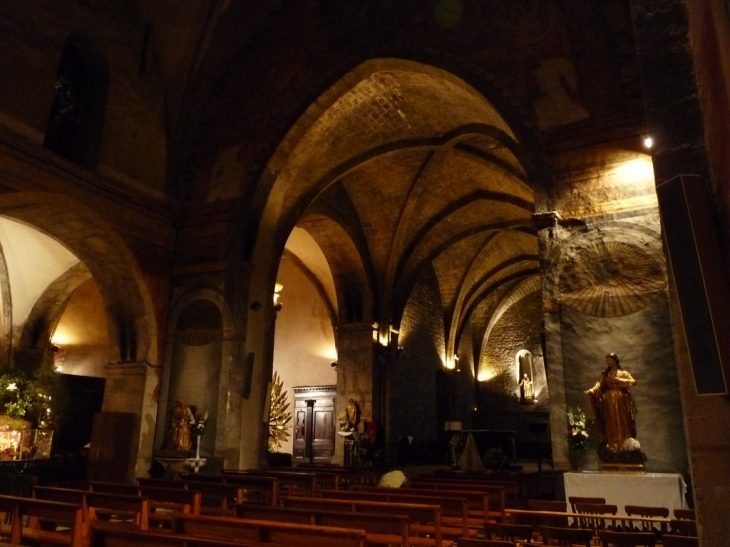 A l'intérieur de l'église Saint Jean - La Valette-du-Var