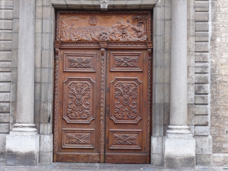 La porte de l'église,  - La Valette-du-Var