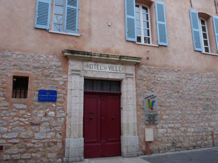 Sur l'avenue du char Verdun - La Valette-du-Var