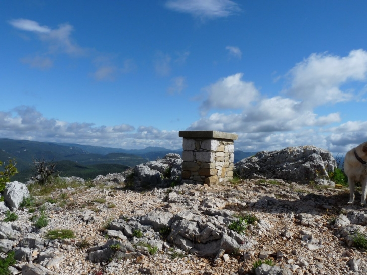 Le mont Coudon , 702 m - La Valette-du-Var