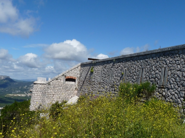 Le mont Coudon , 702 m - La Valette-du-Var