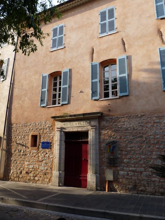 L'Hotel de ville - La Valette-du-Var