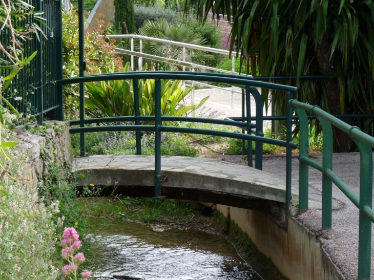 Dans le village , au fil de l'eau - La Valette-du-Var