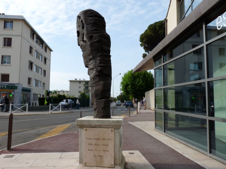 Sculpture   - La Valette-du-Var