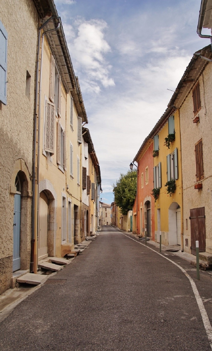 Le Village - Le Beausset