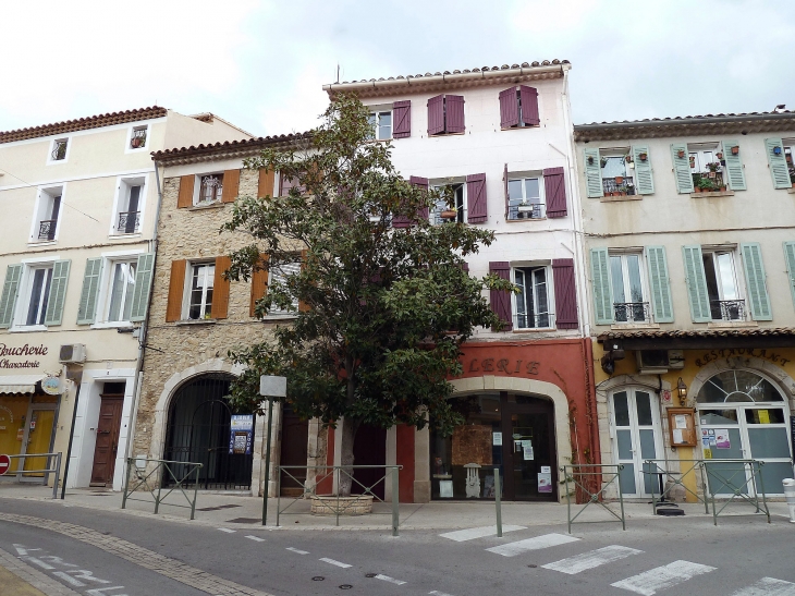 Maisons dans le centre - Le Beausset