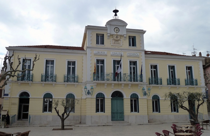 L'hôtel de ville - Le Beausset